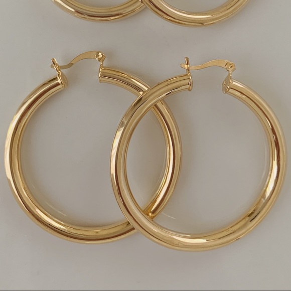 Tube Hoops | 18k Gold Filled - Picture 3 of 6